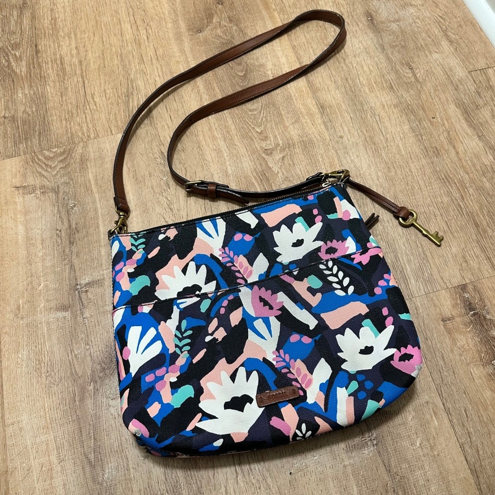 Fossil | Women's Multicolor Fiona Abstract‎ Floral Coated Canvas Crossbody Bag - Picture 5 of 12